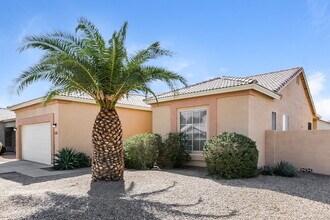 13719 W Tara Ln in Surprise, AZ - Building Photo - Building Photo