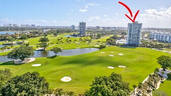 2000 Presidential Way in West Palm Beach, FL - Building Photo