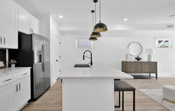 8021 Cora St in Houston, TX - Building Photo - Building Photo