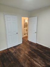 3417 Riverside Dr in Dayton, OH - Building Photo - Building Photo