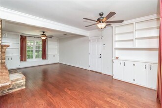 5514 Richmond Rd in Mobile, AL - Building Photo - Building Photo