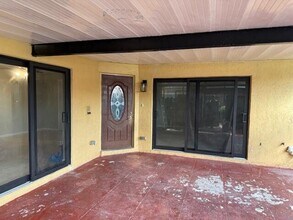 4221 Turnberry Cir in Greenacres, FL - Building Photo - Building Photo