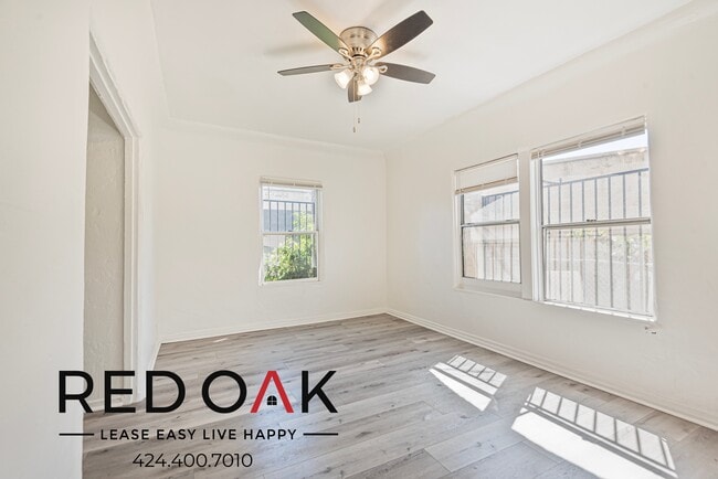 property at 5600 Fernwood Ave