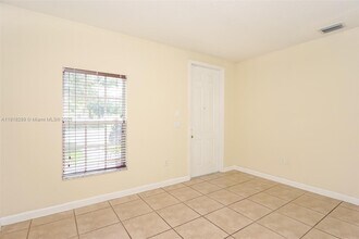 2412 NE 41st Pl in Homestead, FL - Building Photo - Building Photo