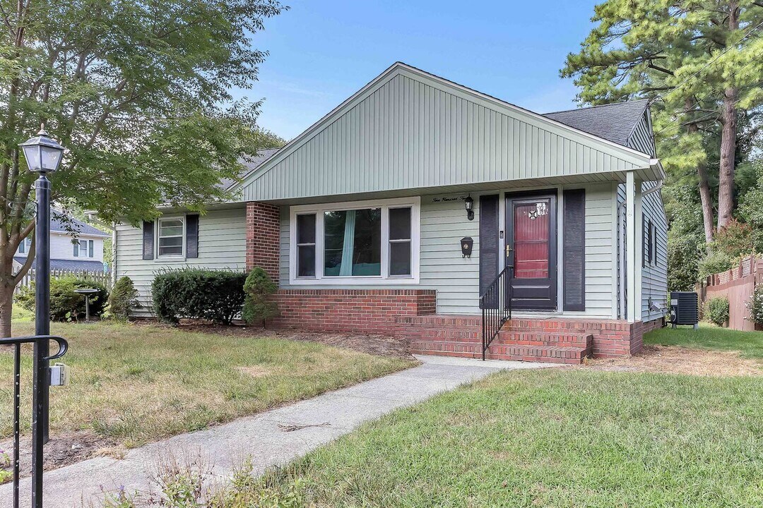 505 Monticello Ave in Salisbury, MD - Foto de edificio