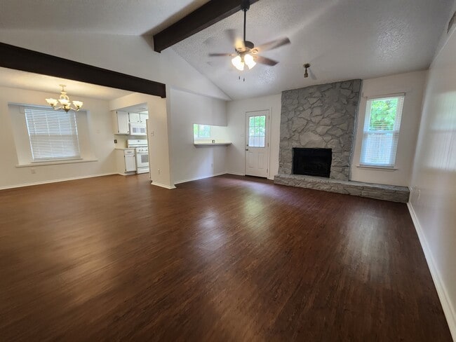 2107 Lazy Ridge Dr in Killeen, TX - Building Photo - Building Photo