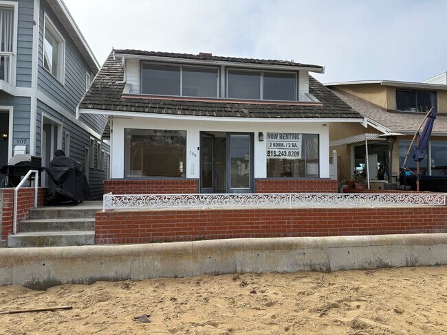 105 Edgewater Pl in Newport Beach, CA - Building Photo - Building Photo
