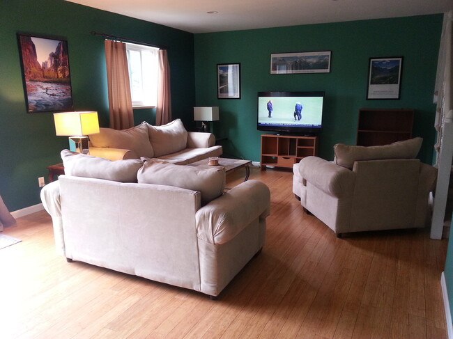 property at 1505 Bradley Dr