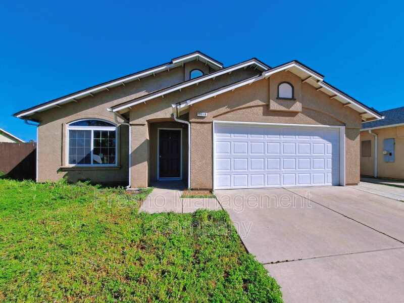 5619 E Pitt Ave in Fresno, CA - Building Photo