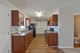 305 Lumpkin Ln in Hinesville, GA - Building Photo - Building Photo