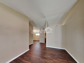 358 Bent Stream Ln in Brownsburg, IN - Foto de edificio - Building Photo