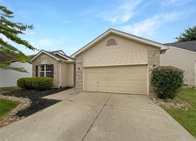 property at 8989 Maineville Rd