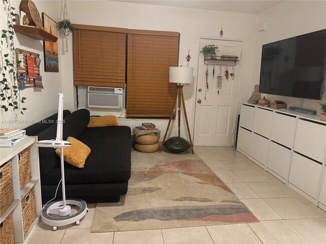 700 83rd St in Miami Beach, FL - Building Photo - Building Photo