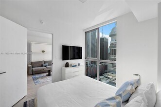 227 NE 2nd St in Miami, FL - Building Photo - Building Photo