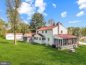 60 Paul Cir in Glen Mills, PA - Building Photo - Building Photo