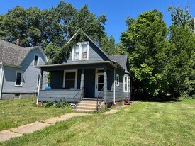 2217 NE Madison Ave, Unit 1615 - A-806 - A in Peoria, IL - Building Photo