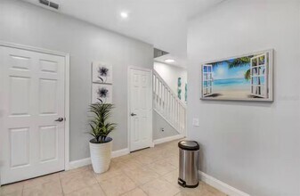 8117 Princess Palm Ln in Kissimmee, FL - Building Photo - Building Photo