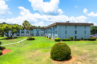 Imperial Harbours in Winter Haven, FL - Foto de edificio - Building Photo