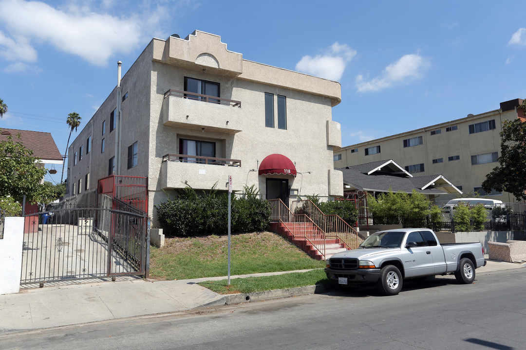 118 S Mariposa Ave in Los Angeles, CA - Building Photo