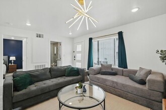 4416 San Jacinto St in Dallas, TX - Building Photo - Building Photo