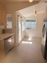 11425 Cashmere St in Los Angeles, CA - Building Photo - Building Photo