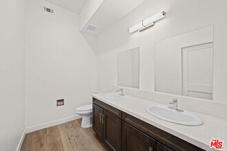 7411 Artesia Blvd in Buena Park, CA - Building Photo - Building Photo