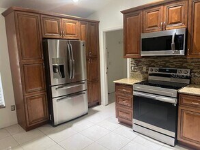 640 Floridian Dr in Kissimmee, FL - Building Photo - Building Photo