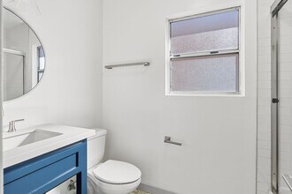 936 Cedar Ave, Unit 09 in Long Beach, CA - Building Photo - Building Photo