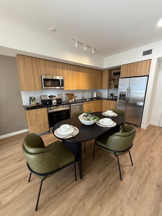 634 E 30th St, Unit A5 in Hialeah, FL - Foto de edificio