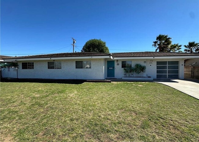 property at 979 N Gardena Ave