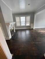 6 McFarlan Ave in Amsterdam, NY - Building Photo