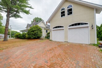 1235 Shore Rd in Cape Elizabeth, ME - Building Photo - Building Photo