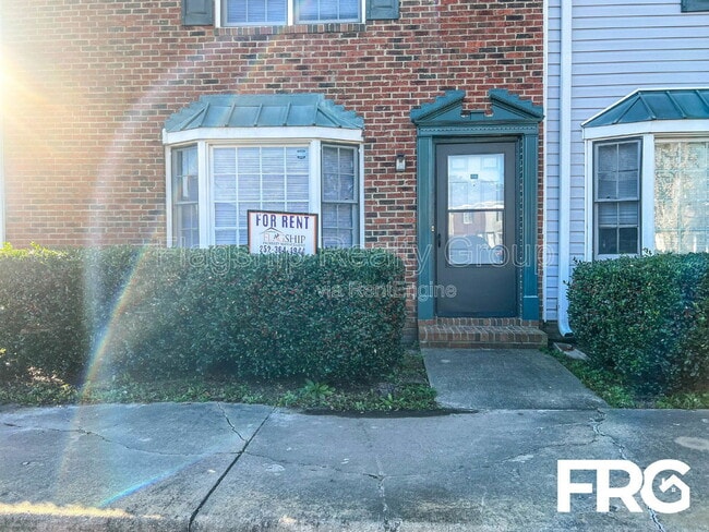 100 Kristin Dr in Greenville, NC - Building Photo - Building Photo