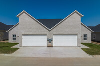 Hampton Road Duplexes in Dallas, TX - Foto de edificio - Building Photo