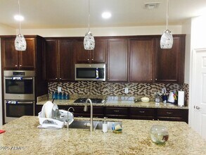 9975 W Foothill Dr in Peoria, AZ - Building Photo - Building Photo