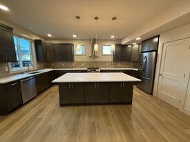 1726 Castlerock Ave in Wenatchee, WA - Building Photo