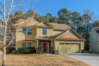 261 Chandler Bluff Ct SE in Grayson, GA - Foto de edificio - Building Photo