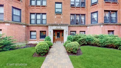 1114 W Pratt Blvd in Chicago, IL - Building Photo - Building Photo