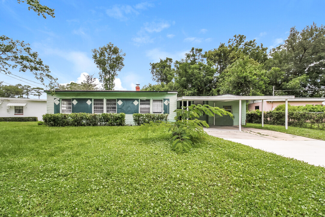 1923 Forest Hills Rd in Jacksonville, FL - Building Photo