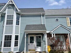 22 Anderson Ct in East Brunswick, NJ - Building Photo