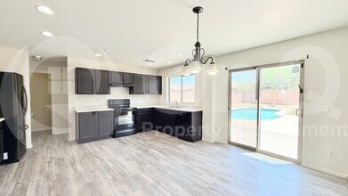 7405 S 30th Ave in Phoenix, AZ - Building Photo - Building Photo