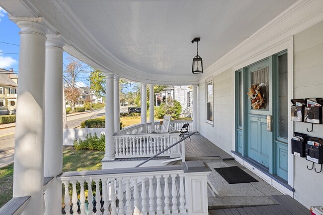 48 Warren Ave in Woburn, MA - Building Photo - Building Photo