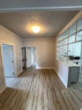 901 NE Glen Oak Ave in Peoria, IL - Building Photo - Building Photo