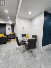 9601 Jane St in Vaughan, ON - Building Photo - Building Photo