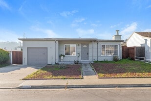 30 Graystone Dr in South San Francisco, CA - Building Photo