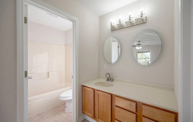 2126 Kingsmill St in Yorkville, IL - Building Photo - Building Photo