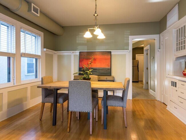 1605 Portland Ave, Unit 202 in Minneapolis, MN - Building Photo - Building Photo