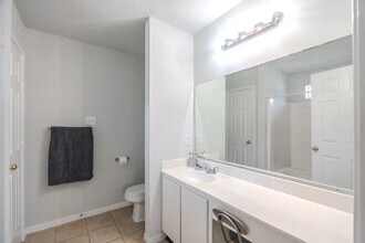 914 Parsonfield Ct in Spring, TX - Foto de edificio - Building Photo