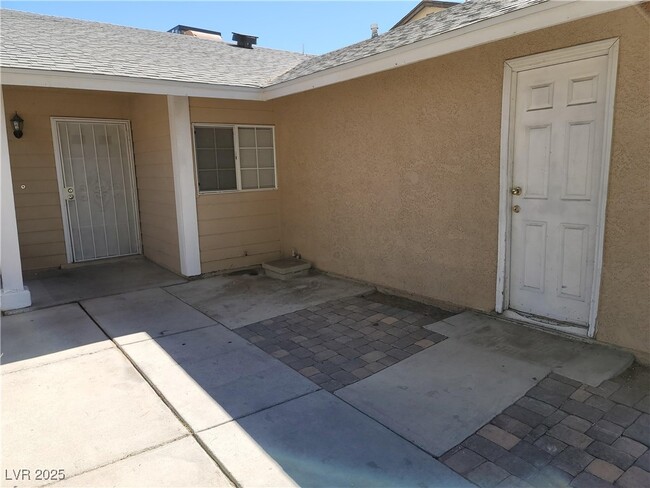 1528 S Christy Ln in Las Vegas, NV - Building Photo - Building Photo