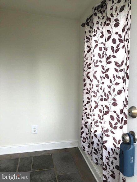 43 Vermont St in Lawrence Township, NJ - Building Photo - Building Photo